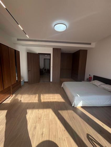 徐州久隆凤凰城(别墅)4室2厅202平低楼层/共1层