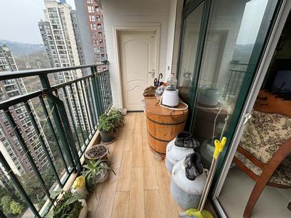 北京綦江世纪花城3室2厅116平高楼层/共33层