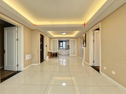 北京中欧金茂悦东四区(D6)3室2厅124.32平高楼层/共18层