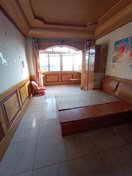 北京太钢118小区2室1厅56平高楼层/共6层