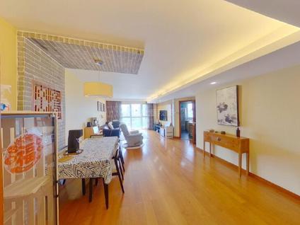 北京里外里公寓2室1厅128.89平中楼层/共12层