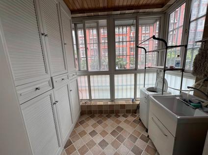 北京二中小区3室2厅131平低楼层/共6层