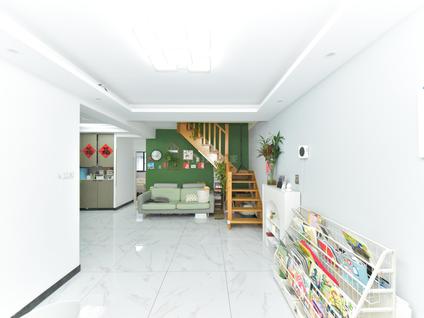 北京中军新村4室2厅150平中楼层/共4层