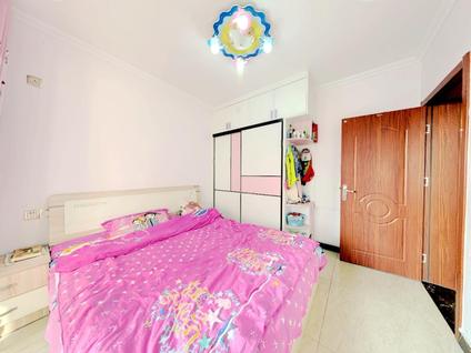 北京雨润新城玉兰苑3室1厅121.43平低楼层/共33层