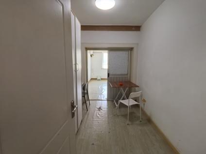 上海金桥路835弄小区2室1厅72.68平低楼层/共7层