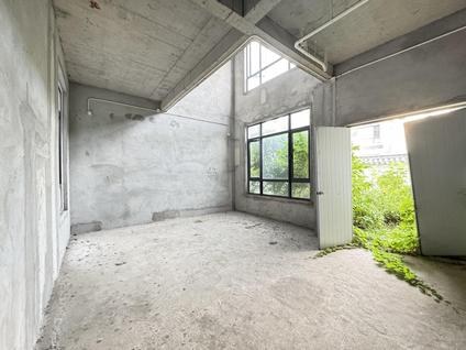 北京中堂5室2厅190平低楼层/共1层