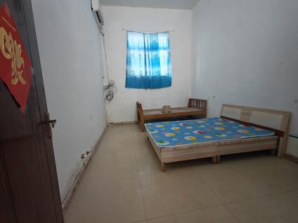 北京滨河街道黄庄小区5室3厅250平低楼层/共3层