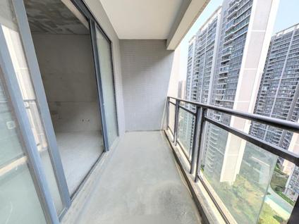 北海嘉盛名都2室2厅81平中楼层/共29层