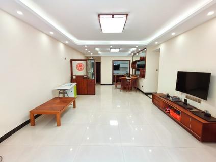 北京骏景湾豪庭(蓬江)3室2厅135平低楼层/共1层