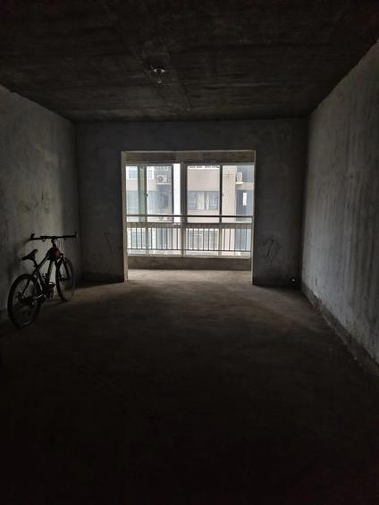 北京经仕小区2室2厅102.48平低楼层/共20层