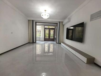 北京牡丹华都3室2厅136.26平低楼层/共18层