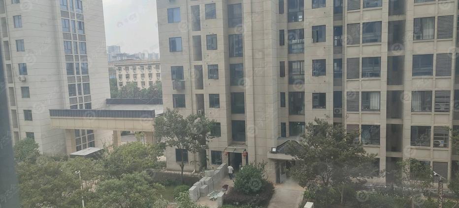 北京尚学壹品3室2厅130平低楼层/共28层