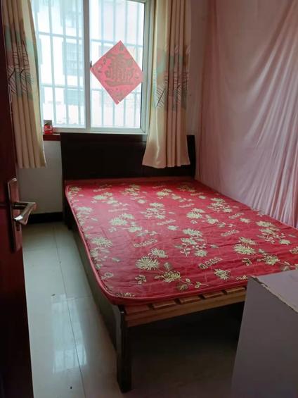 新乡金谷阳光地带3室2厅100平低楼层/共18层