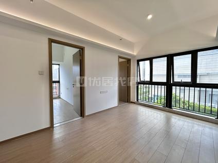 北京置地公馆2室1厅68平低楼层/共32层