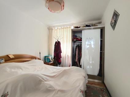 北京莲华苑小区2室2厅53平中楼层/共5层