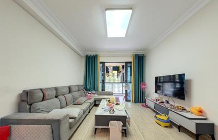 海口碧桂园剑桥郡3室2厅102.94平低楼层/共17层