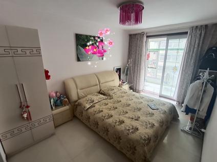 北京银龙苑3室2厅147平中楼层/共7层