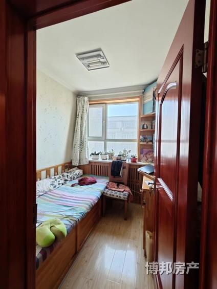 北京明润园小区3室2厅114平中楼层/共11层