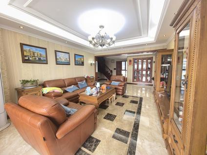 北京四方新城5室2厅246平高楼层/共6层