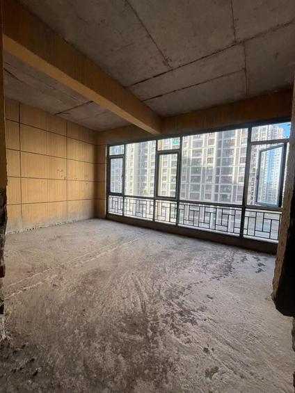 北京景江新城5室2厅126.28平低楼层/共32层