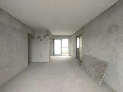 北京莱茵华庭4室2厅125平中楼层/共33层