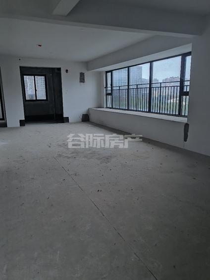 北京中梁湫水铭邸3室2厅109平低楼层/共19层