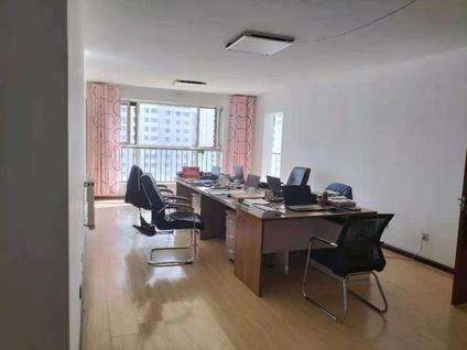 西宁海宏一号D区3室2厅151平中楼层/共18层