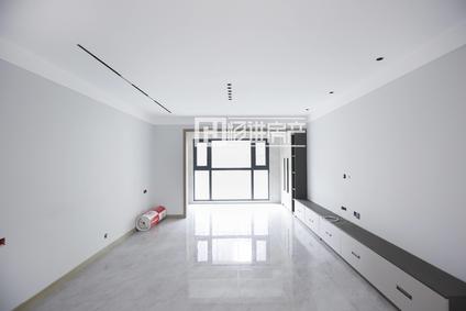 新乡建业世和府3室2厅135.7平中楼层/共9层