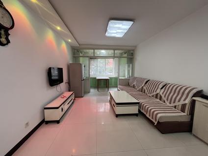 北京金沙华府2室1厅78.5平低楼层/共6层