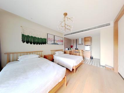 湖州五峰山枫林山居2室1厅71.56平中楼层/共8层