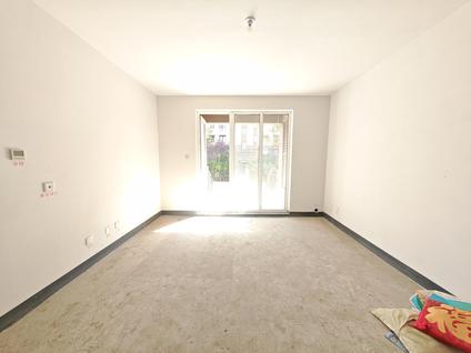 北京世茂诺沙湾3室3厅115.5平低楼层/共6层