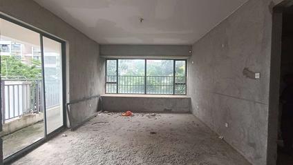 北京中珠上品3室2厅125.4平低楼层/共18层
