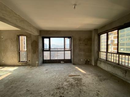 北京堡一广场3室2厅138平中楼层/共33层