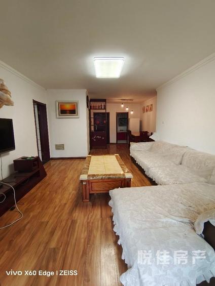 北京信达世纪城3室2厅133平中楼层/共15层