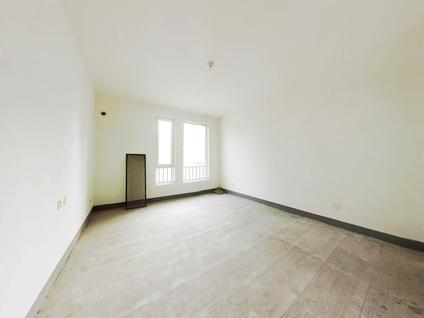 西安白桦林间3室2厅133.5平低楼层/共27层