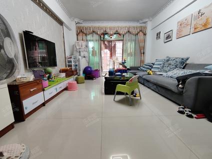 北京新城雅苑3室2厅118.89平中楼层/共7层