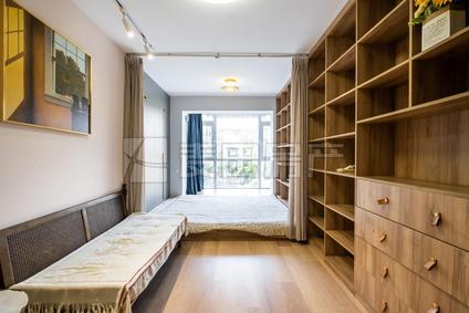 北京富贵园(四区)1室1厅70.93平中楼层/共6层