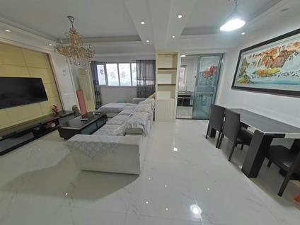 北京容金国际3室2厅118.84平低楼层/共18层