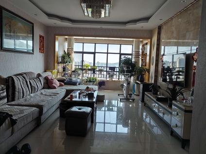 北京春城慧谷(西区)4室2厅140平高楼层/共34层