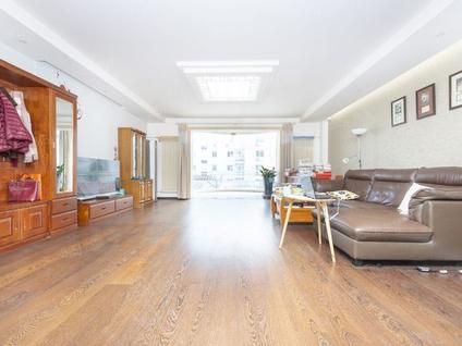 北京龙城花园(W区)3室2厅191平中楼层/共4层