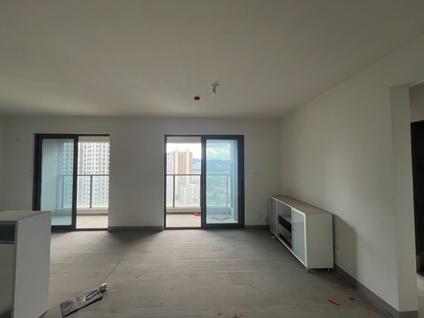 北京中南新城樾府4室2厅140平高楼层/共33层