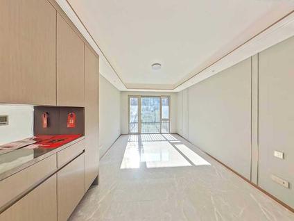 北京绿城沁园2室2厅99平低楼层/共8层