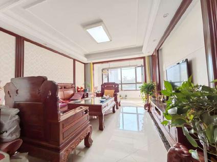 北京中铁诺德名城3室2厅138.64平低楼层/共9层