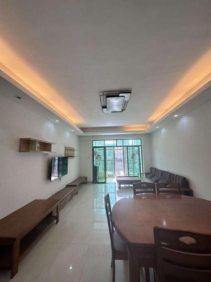 海口德盛华庭4室2厅131.9平低楼层/共32层