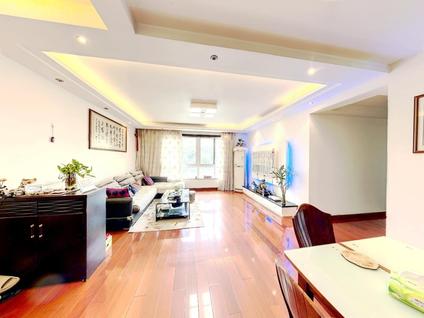 北京椒江商务中心3室2厅139平中楼层/共25层