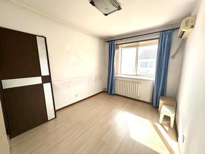 天津欣苑小区3室2厅136.48平高楼层/共5层