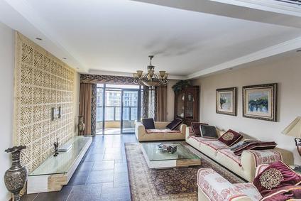 合肥绿城百合公寓4室2厅212.11平中楼层/共21层