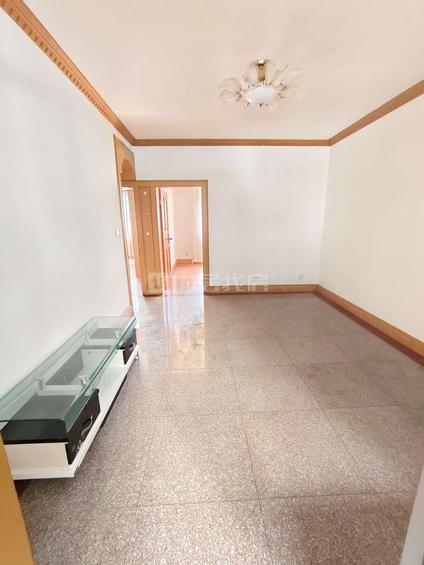 北京春晖小区(春都里东院)2室2厅74平低楼层/共7层