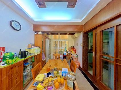 北京华南名宇3室2厅131.53平低楼层/共17层