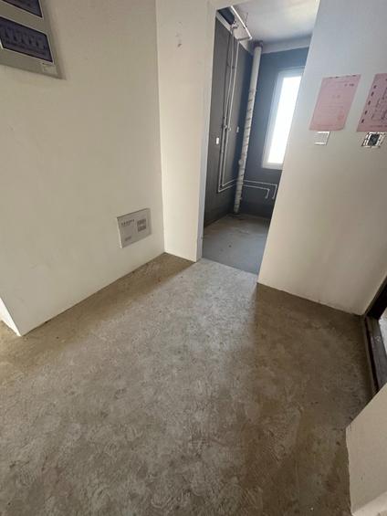 北京南湖月亮湾小区2室2厅80平高楼层/共11层